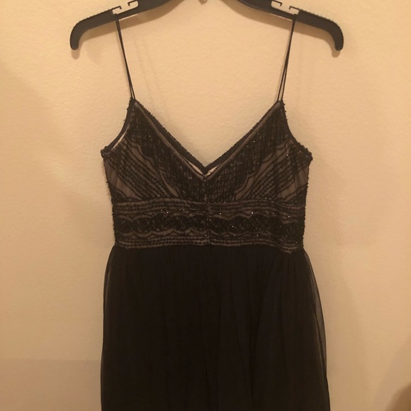 CUTE black/gold dress. GREAT CONDITION. - Picture 2 of 4
